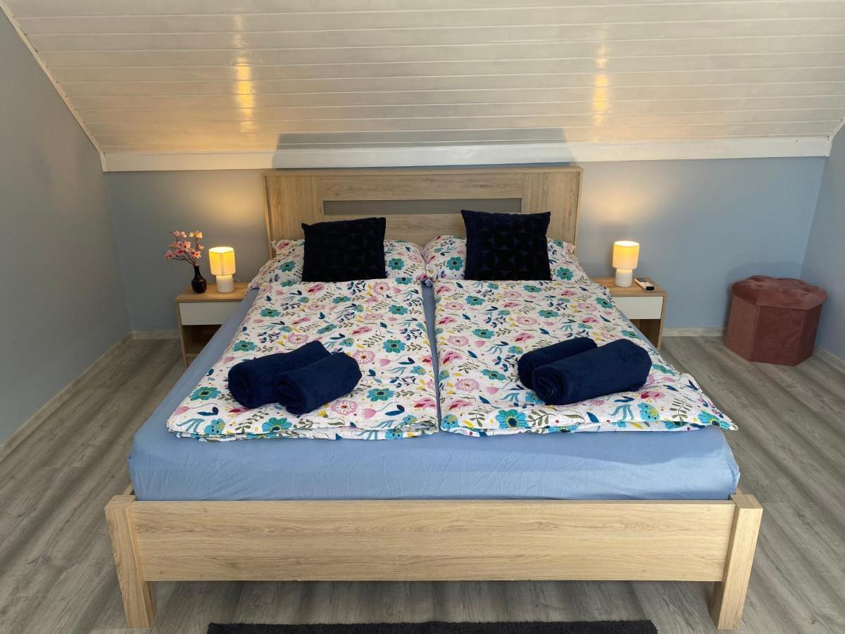 Helena Apartman チェーセクトマイ エクステリア 写真