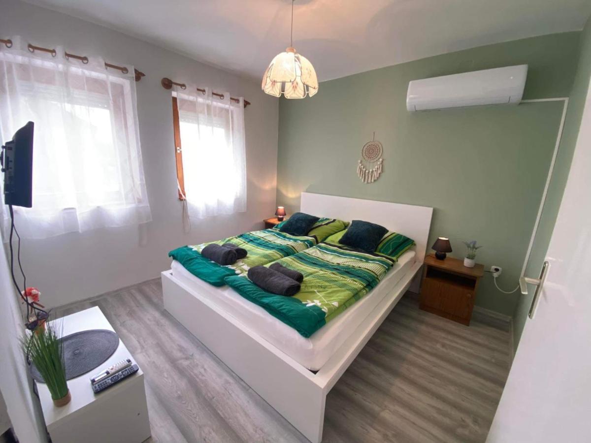 Helena Apartman チェーセクトマイ エクステリア 写真